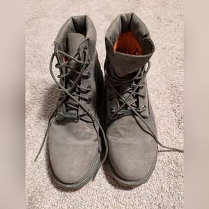 Size 5 timberlands army green colour